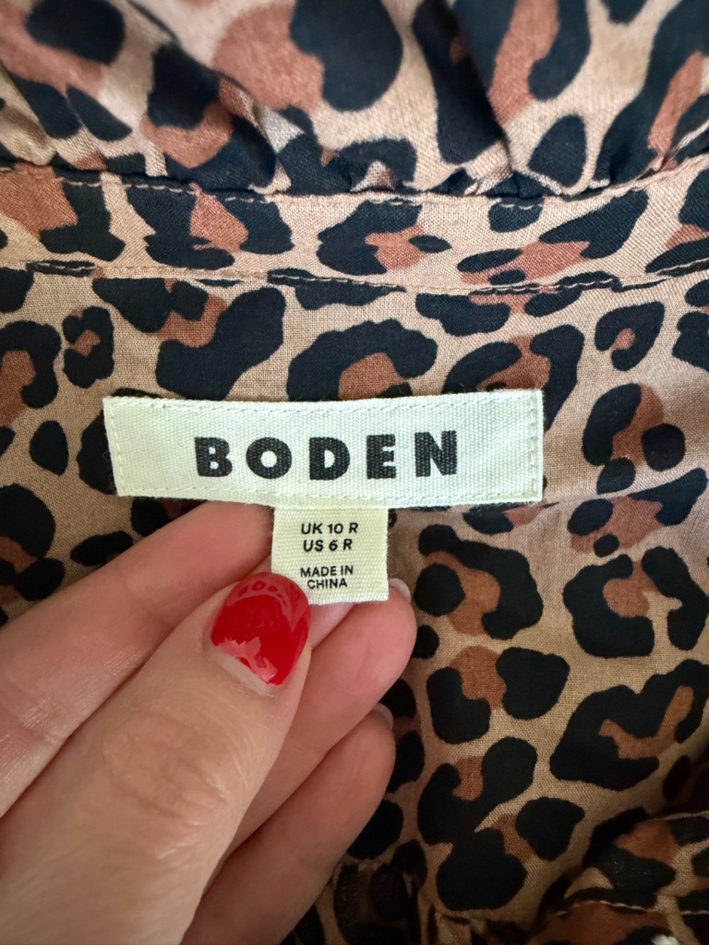 Boden Leopard Print Button-Up Ruffle Neck in Brown Black Shirt Size 6 - Picture 9 of 11